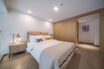 f town fangtang hotel shenzhen longgang tianan digital city huanggekeng subway station