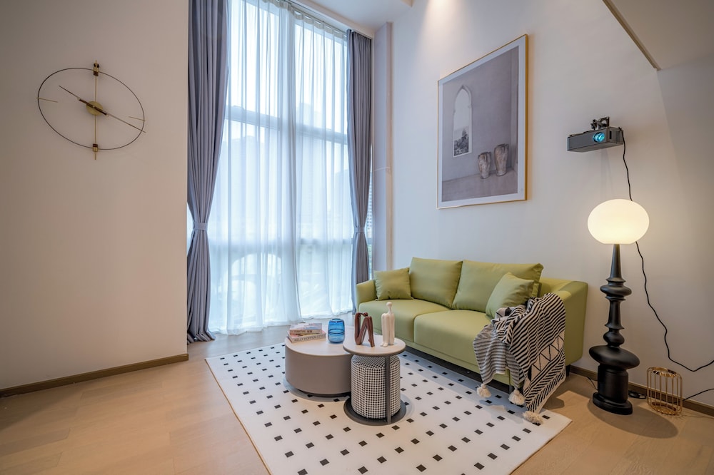 f town fangtang hotel shenzhen longgang tianan digital city huanggekeng subway station