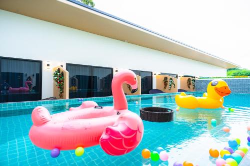 fresh resort pattaya