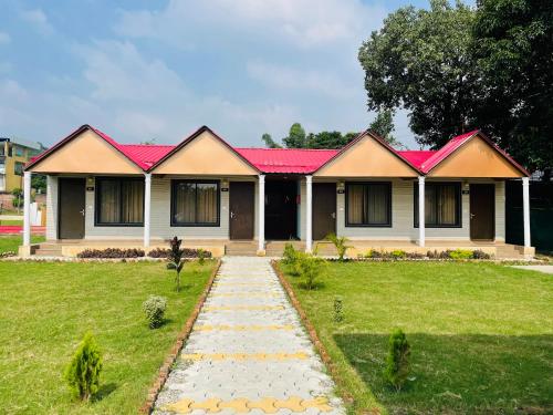 the deerfield cottage