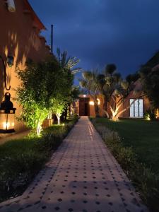 le palais averroes adults only