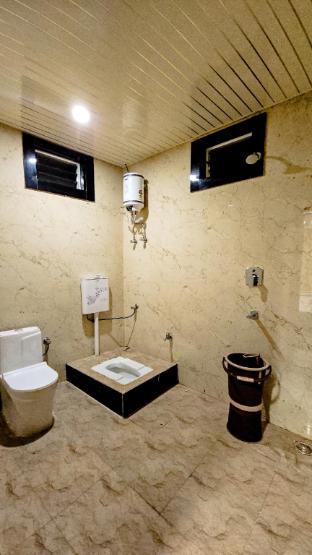 hotel kaaynat mahal 25 mtrs from dargah