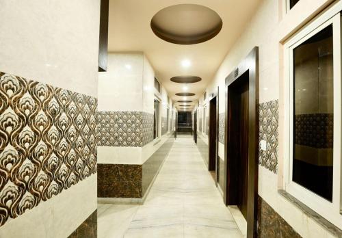 hotel kaaynat mahal 25 mtrs from dargah
