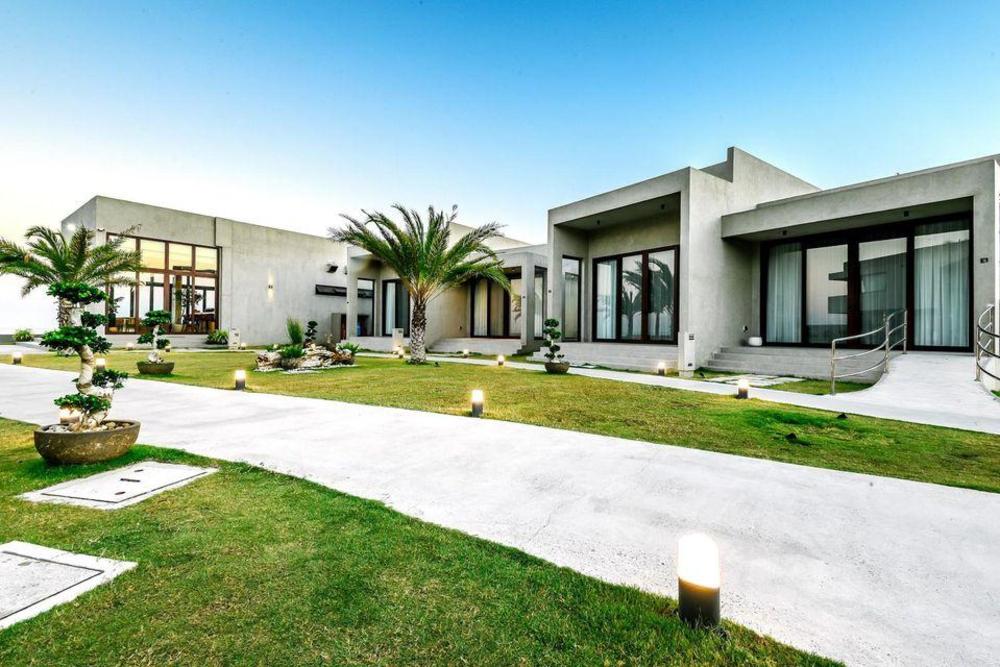 tana resorts inc
