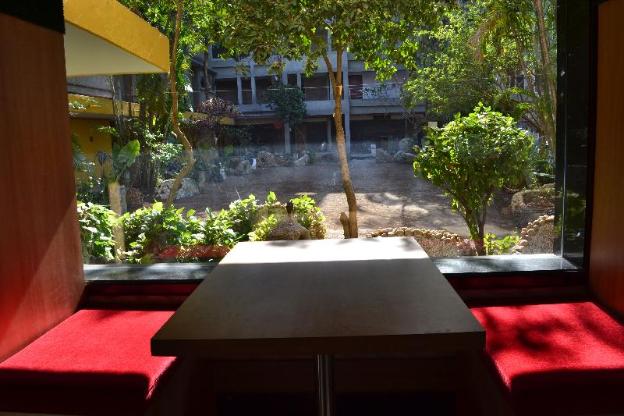 hotel oasis