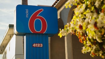 motel 6 inglewood ca