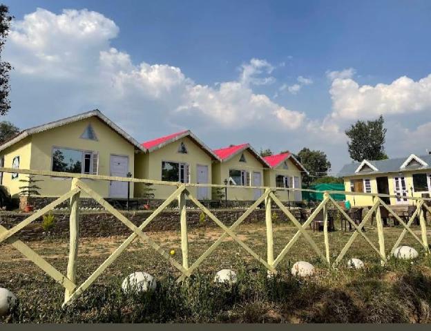 hide away camps and cottages