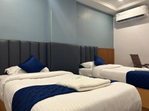 Hotel Kkm Highlands,Kurnool>>Kolhapur,5 star