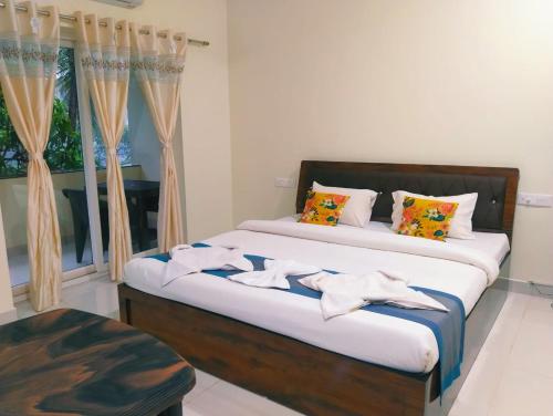 silver waves hotels and resorts morjim