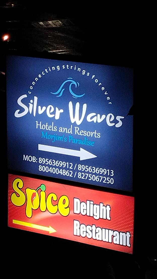 silver waves hotels and resorts morjim