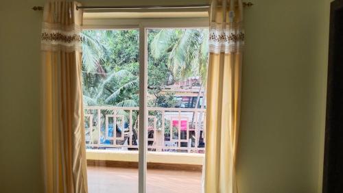 silver waves hotels and resorts morjim