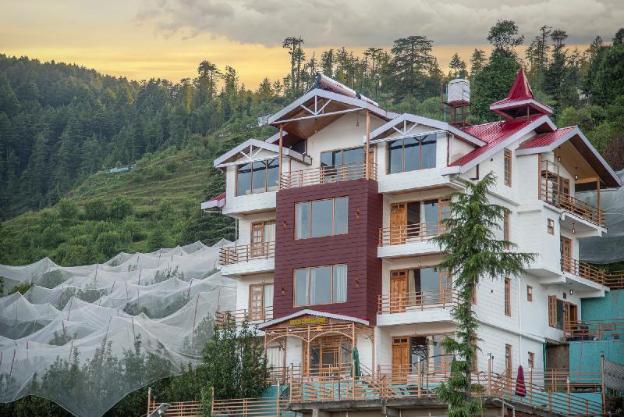 wood crista retreat kufri