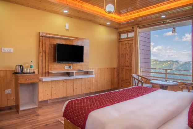 wood crista retreat kufri