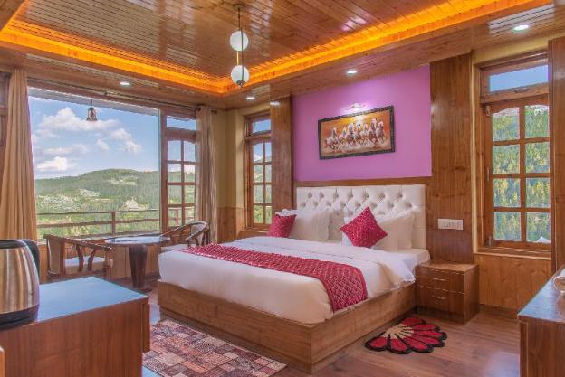 wood crista retreat kufri