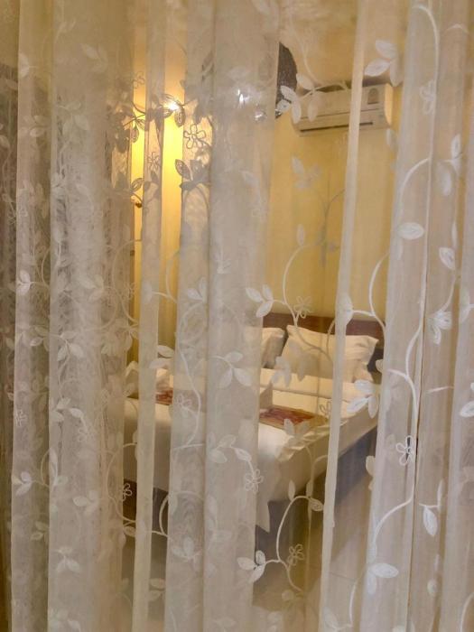 meet sunset hostel luang prabang