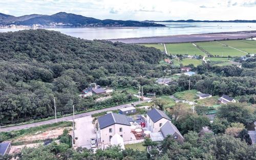 ganghwa maris spa pension