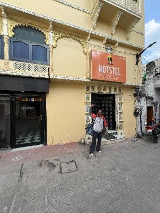 mild life hostel udaipur