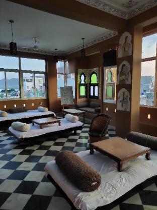 mild life hostel udaipur