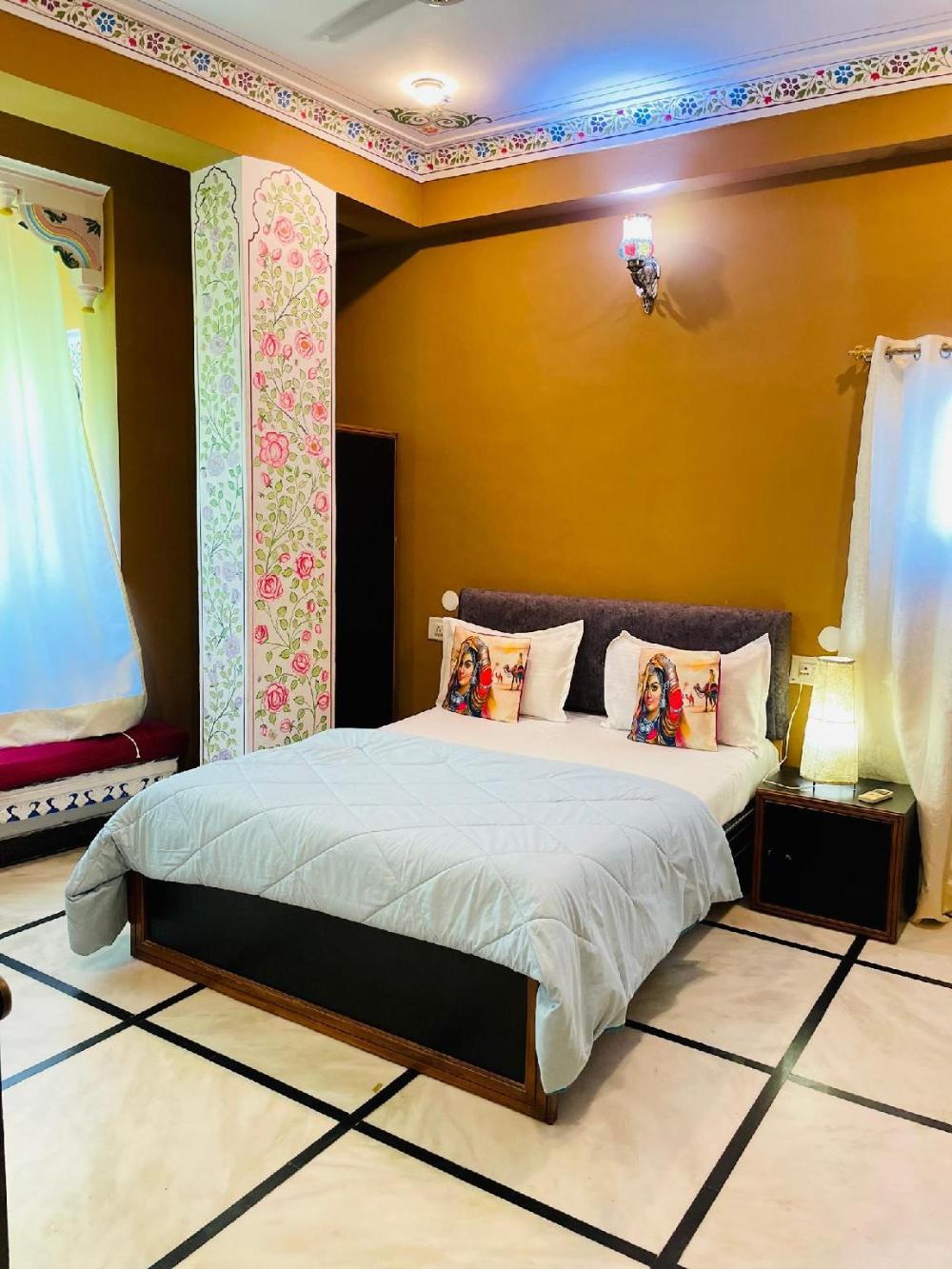 mild life hostel udaipur