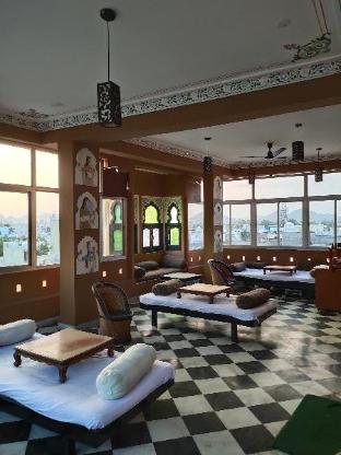 mild life hostel udaipur
