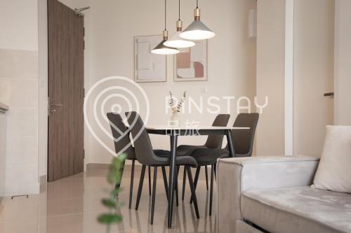 the shore by pinstay