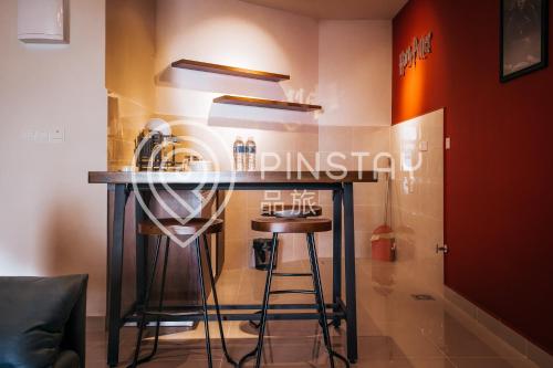 the shore by pinstay