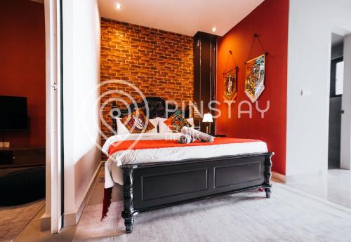 the shore by pinstay