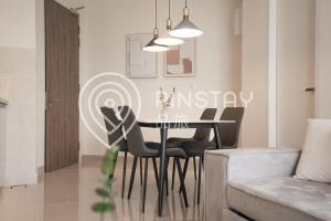 the shore by pinstay