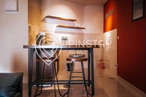 the shore by pinstay