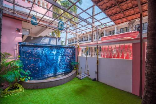 u r d ki you are the key hostels