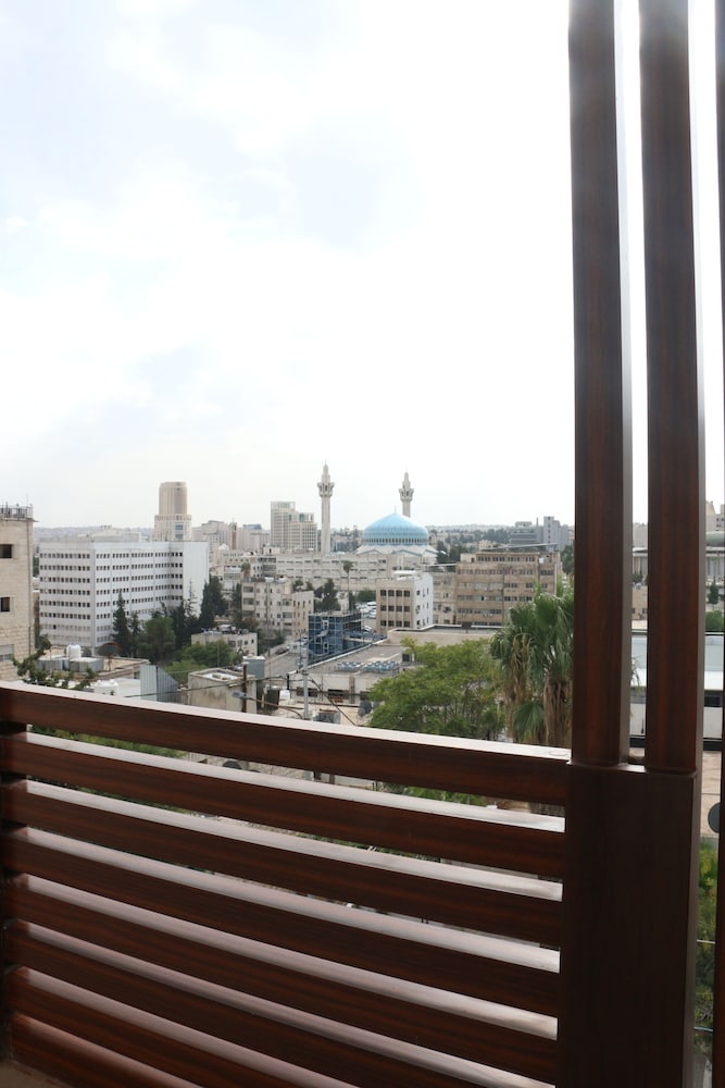 kaya hotel amman