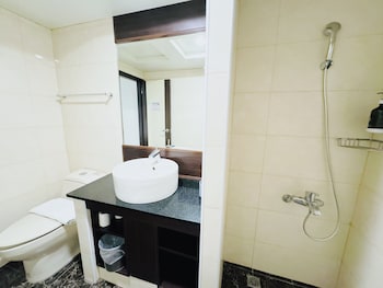 yoairegalint hotel
