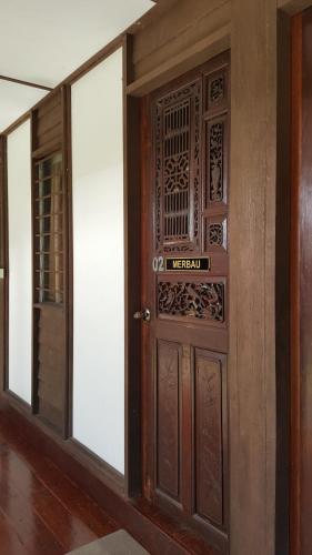 dimpiana riverview chalet lenggong