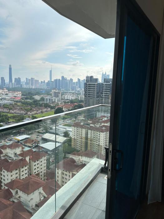 nowhere suites reizz residence jalan ampang