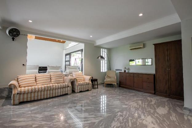 kontor mansion by le lodge