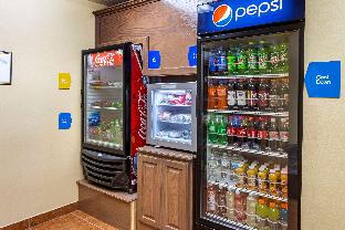 comfort suites jonesboro university area