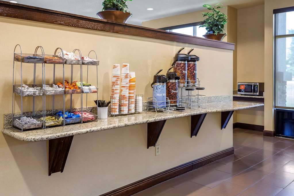 comfort suites jonesboro university area