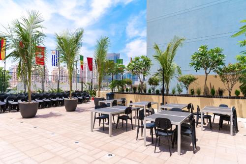 emirates sports hotel apartments