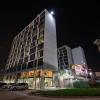 emirates sports hotel apartments