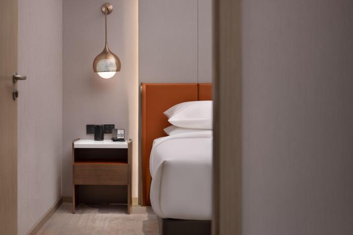home2 suites by hilton wuhan hankou railway station