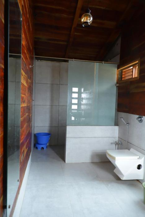 whispering woods chalet