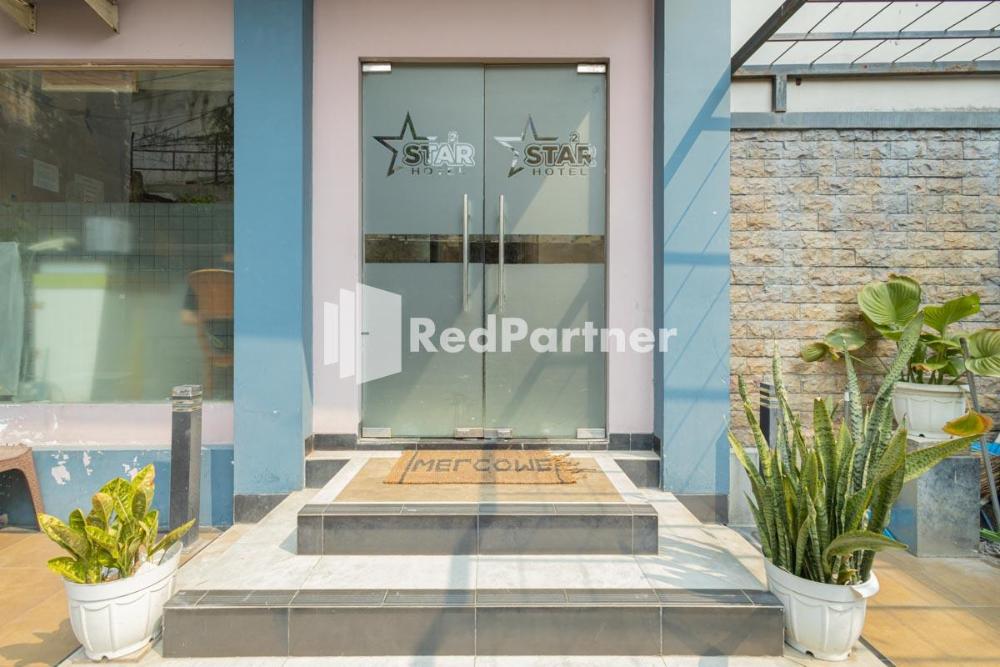 star hotel jaksa redpartner