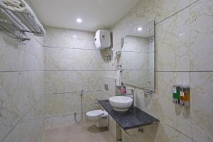 hotel decent suites delhi airport