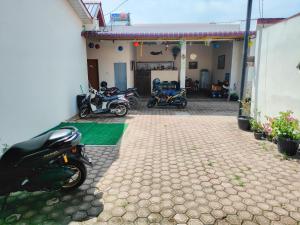new era family homestay binjai redpartner