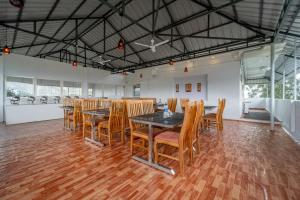 treebo windsong resort munnar