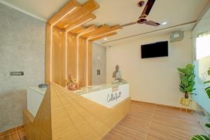 collection o hotel lakeview castle