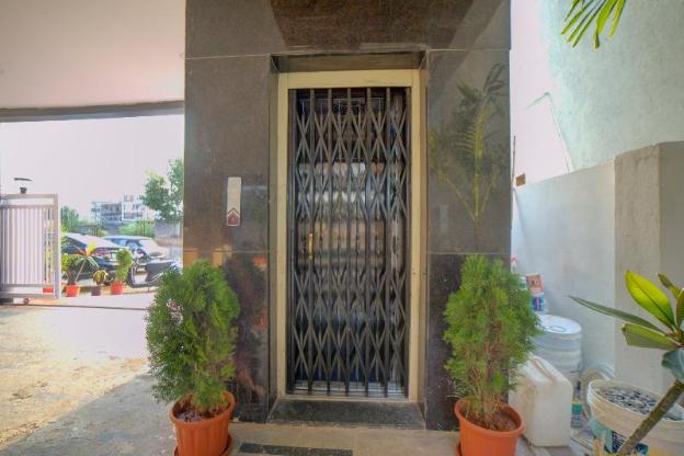 collection o hotel lakeview castle