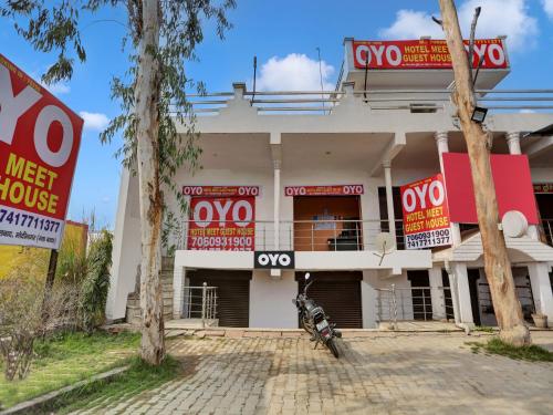 spot on 813742 meet guest house