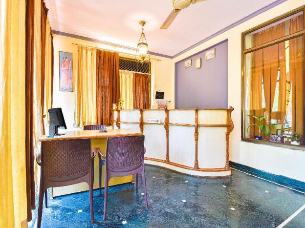 collection o bani park near collectorate circle formerly anuja palace