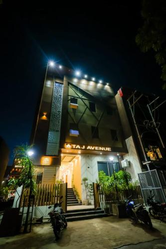 taj avenue